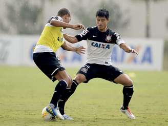<p>Zizao teve poucas chances de atuar no Corinthians até agora</p>