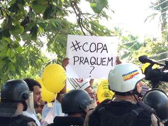 <p>Manifestantes foram às ruas de Belo Horizonte protestar nesta segunda-feira</p>