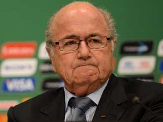 <p>Protestos sociais fizeram Blatter questionar se a Fifa fez a escolha certa</p>