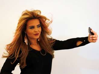<p>Geisy Arruda aproveitou o domingo para fazer um catálogo de moda</p>