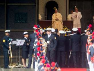 <p>Papa Francisco reza uma missa na Catedral Metropolitana do Rio de Janeiro</p>