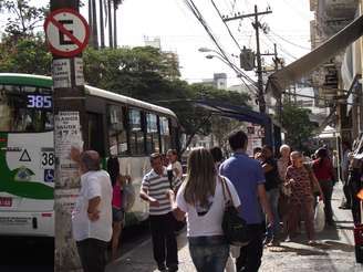 A paralisação dos motoristas de ônibus prejudicou os passageiros em Campinas (SP)