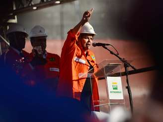 <p>Dilma inaugurou hoje terminal de GLP da Petrobras, no Rio</p><p> </p>