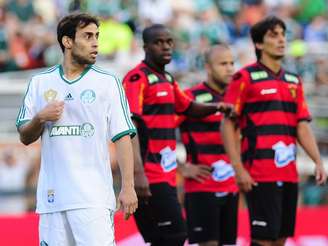 <p>Valdivia desfalcará Palmeiras em três rodadas da Série B</p>