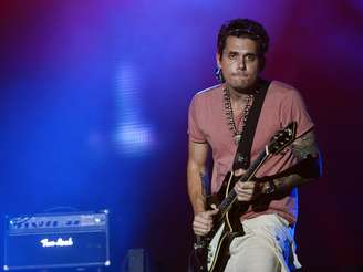 Com fãs chorosas e histéricas, John Mayer fez a penúltima apresentação da sexta noite do Rock in Rio, neste sábado (21)