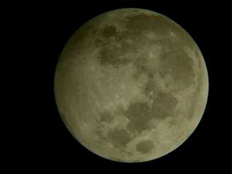 Eclipse penumbral da Lua foi observado da cidade de Paulista, em Pernambuco