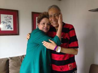 <p>Em outubro, Marcelo Déda recebeu a presidente Dilma em seu quarto no hospital</p>