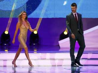 <p>Fernanda Lima apresentou o sorteio da Copa de 2014 ao lado do marido, Rodrigo Hilbert</p>