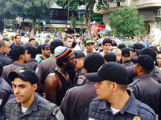 <p>Manifestações dificultam a circulação pela cidade </p>