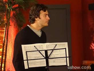 'Em Família': Laerte se irrita com Livia durante ensaio