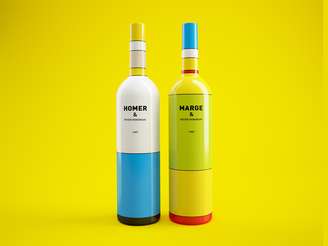 Designers russos usaram a criatividade para desenhar garrafas de vinho inspiradas em Homer e Marge, de Os Simpsons; elas levam cores idênticas as dos personagens