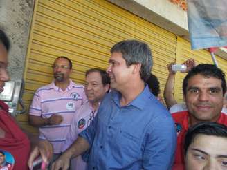 Candidato ao governo do RJ espera apoio da presidente na sua campanha