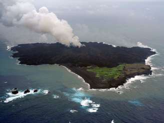 Ilha vulcânica pode provocar um tsunami se suas camadas de lava afundarem no mar