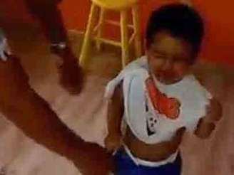 Menino chora ao vestir camisa do São Paulo