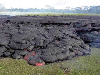 <p>Lava do vulcão Kilauea se aproximando de Pahoa, no Havaí, Estados Unidos</p>