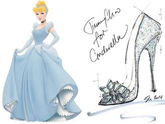 <p>Cinderela ficou 'chique' com sapatos criados por nomes famosos da moda</p>