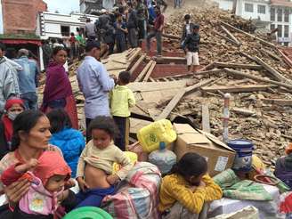 Nepal foi atingido neste sábado pelo pior terremoto em mais de 80 anos