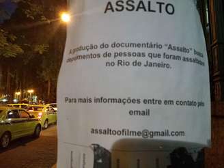 Cartazes foram distribuídos em vários bairros do Rio