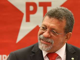 Líder do PT na Câmara aposta fichas na demonstração de que não há crime de responsabilidade para convencer os parlamentares indecisos