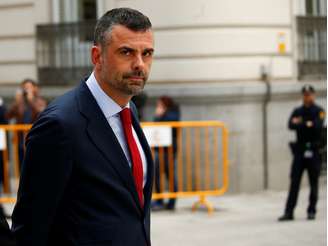 Ex-membro do governo catalão Santi Vila chega à Suprema Corte da Espanha para prestar depoimento, em Madri 02/11/2017 REUTERS/Javier Barbancho