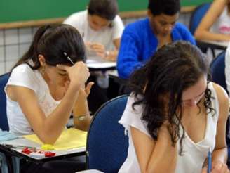 Estudantes prestam prova do Enem