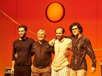 O show de Caetano Veloso será com os filhos Moreno, Zeca e Tom
