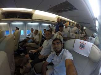 Corinthians viajou em voo fretado para a Argentina (Foto: Reprodução/Twitter Corinthians)