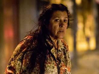 Lurdes (Regina Casé), uma das mães sofredoras do folhetim: decepções e lágrimas sem fim