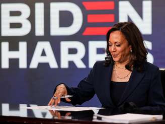 Candidata a vice-presidente dos EUA pelo Partido Democrata Kamala Harris em Wilmington, Delaware
14/08/2020 REUTERS/Carlos Barria