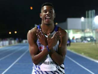 Paulo André comemora a vitória nos 100 m do Troféu Brasil (Crédito: Ricardo Bufolin / Panamerica Press / ECP)