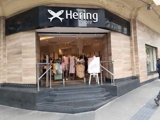 Vista de loja da Cia Hering em São Paulo. 01/2021. REUTERS/Aluísio Alves