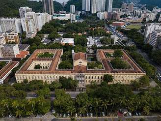 Campus da Universidade Federal do Rio de Janeiro (UFRJ) no bairro da Urca, na zona sul; PEC quer cobrar mensalidade de estudantes de universidade pública