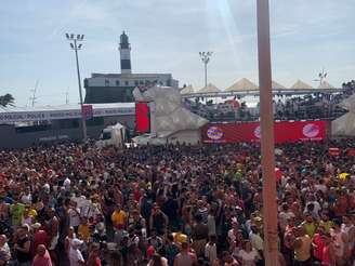 Imagem do Farol da Barra antes de comecar o show de Ivete Sangalo