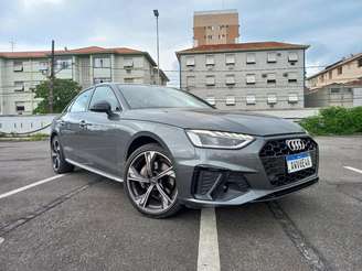 Audi A4 Sedan S line 2.0 TFSI