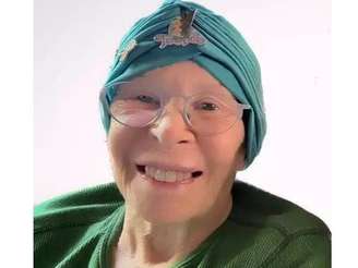 A cantora Rita Lee, em foto durante tratamento de câncer