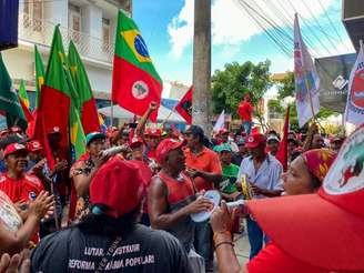 Movimento dos Sem Terra (MST) tem promovido uma onda recente de invasões pelo Brasil