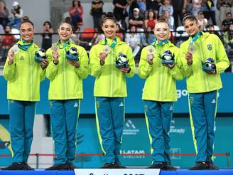 Conjunto brasileiro leva o ouro na ginástica rítmica no Pan de Santiago 2023. 