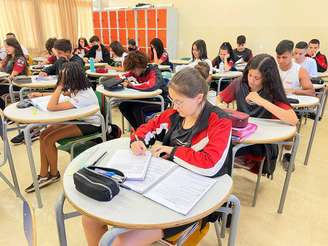 Sesi-SP supera desempenho do Brasil e do Chile no PISA para Escolas
