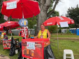 Ambulante no Parque do Ibirapuera na tarde de 3 de fevereiro de 2024