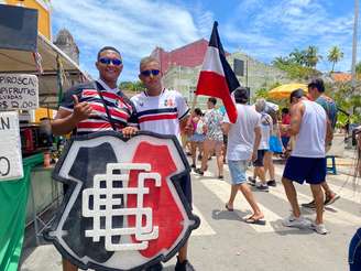 Os amigos Danilo e J