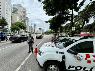 Policiais militares durante a Operação Verão, na Baixada Santista: 56 mortos em 105 dias