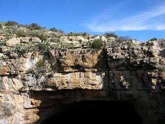 Imagine uma caverna com alguns dos maiores cristais do mundo, mas perigosa o suficiente para não receber turistas e com um cenário que parece de outro planeta. Conheça a "Capela Sistina dos Cristais"!