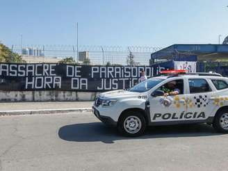 Viatura da PM paulista no Fórum Criminal da Barra Funda 