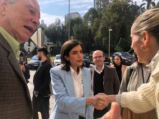 Tabata Amaral (PSB) chega ao auditório da FAAP para o debate do Terra e Estadão