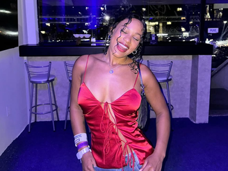 Rebeca Andrade é musa do Camarote Nº1 no Rio.