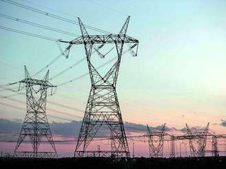 Aneel indica que as revisões dos contratos de concessão de energia elétrica devem ficar em 3,5%.