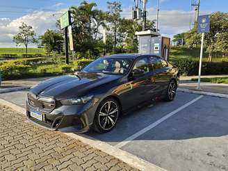 BMW i5 M60 xDrive: ótimo eletroposto EDP de 150 kW da WeCharge