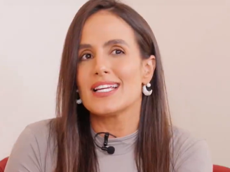 Carol Peixinho durante participação no podcast "MaterniDelas"