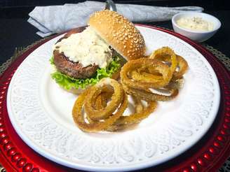 HAMBÚRGUER DE FRALDINHA COM MOLHO “AIOLI”