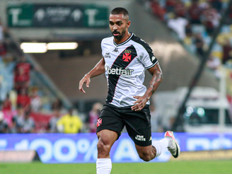 Paulo Henrique é lateral e completou 100 jogos pelo Vasco (Foto: Matheus Lima/Vasco.com.br)